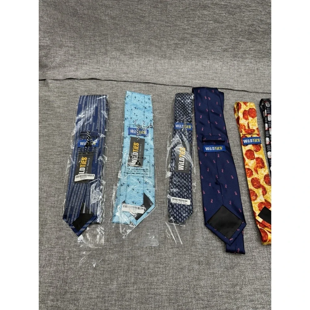 11 Wild Mens Bulk Lot Ties Pizza Digital Breast‎ Cancer Christmas Sharks
